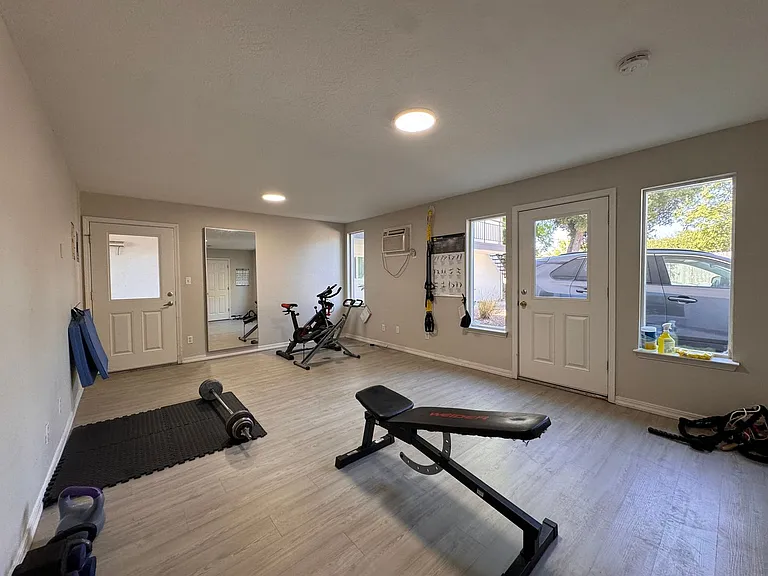 4500 Del Rio Road — Photo 11