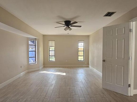 5th image of 383 Kenova St