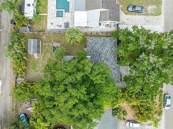 3rd image of 130 41ST AVENUE NE