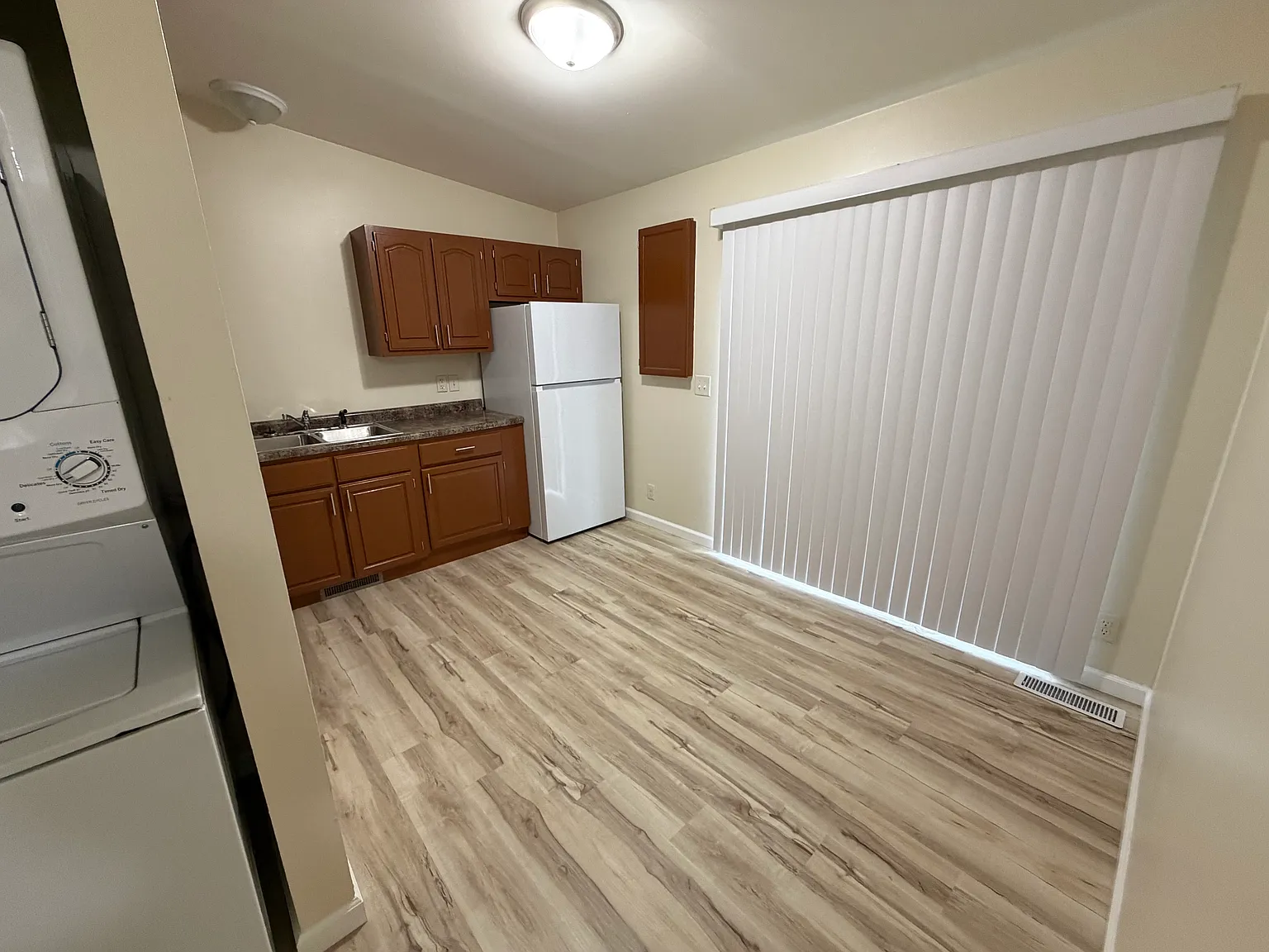 2 bed, $1,425 — Photo 4