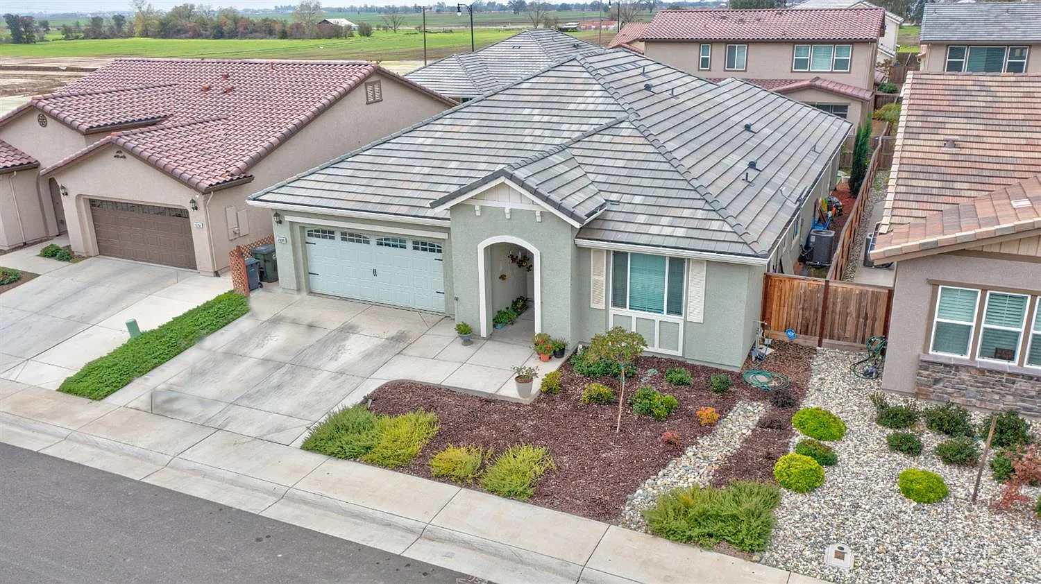 10096 Robert Watkins Way photo 1