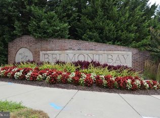 932 Herons Run Ln, Woodbridge, VA 22191