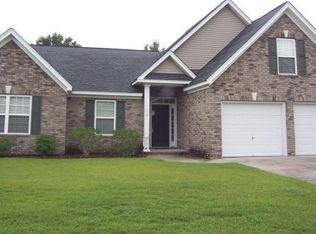 105 Stonewall Ct, Summerville, SC 29483