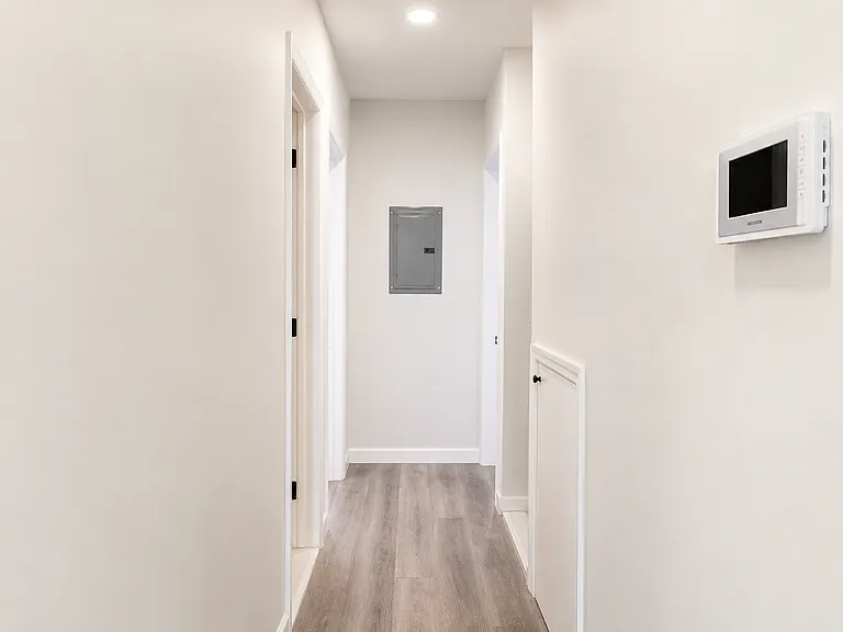 1048 Nostrand Ave #2 — Photo 8