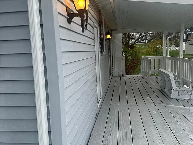 204 Phillips St — Photo 5