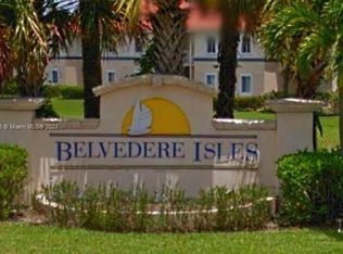 1157 Golden Lakes Blvd APT 626, West Palm Beach, FL 33411