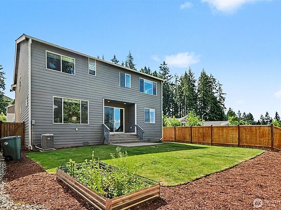 4th image of 23322 41st Drive SE
