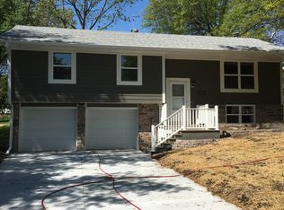 1224E E Crestview Dr, Maryville, MO 64468