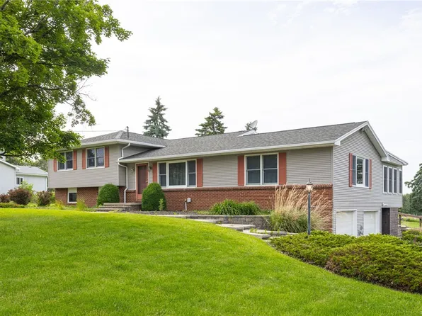 7175 Gale Rd, Lima, NY 14485