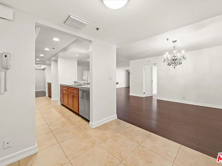 10660 Wilshire Blvd #705 — Photo 19