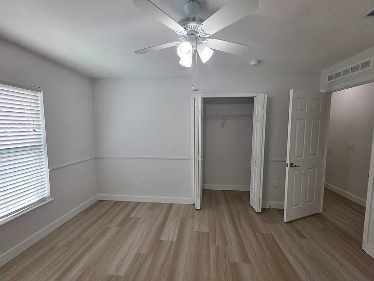 5230 Compass Pointe Cir — Photo 20