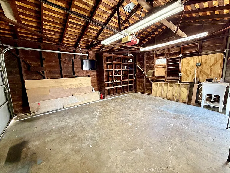 3011 Delta Ave — Photo 21