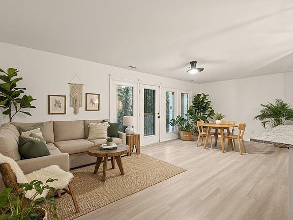 2nd image of 1300 Park Glen Dr APT 102