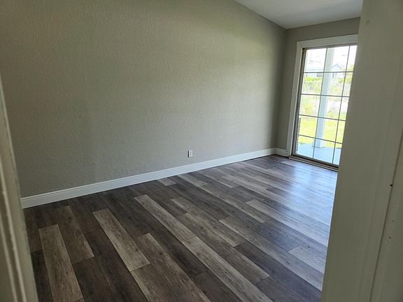 5th image of 7010 Country Club Dr