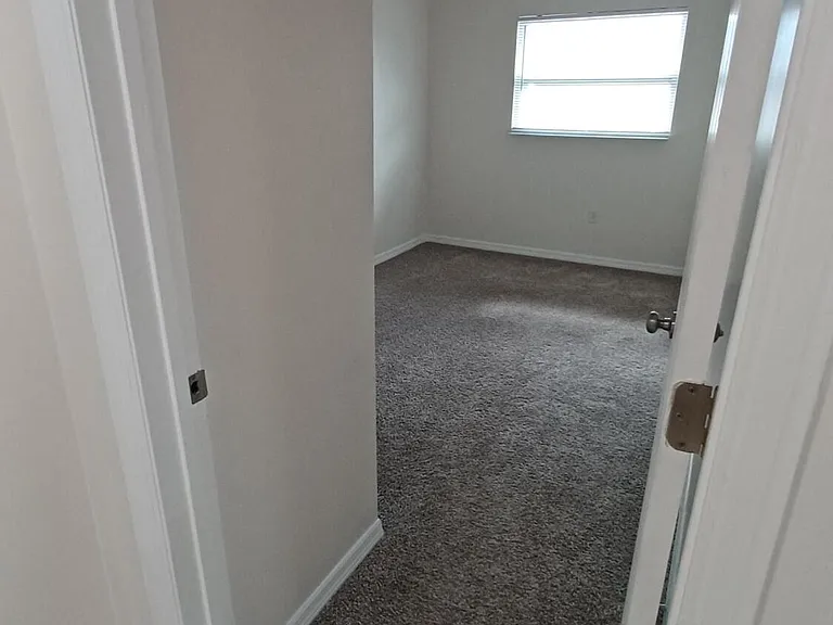 280 Ulster Ln — Photo 11
