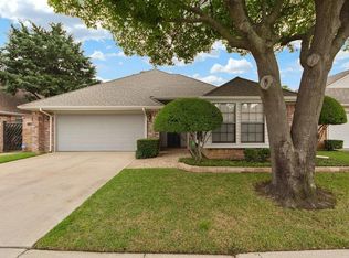 4120 High Crest Dr, Irving, TX 75061