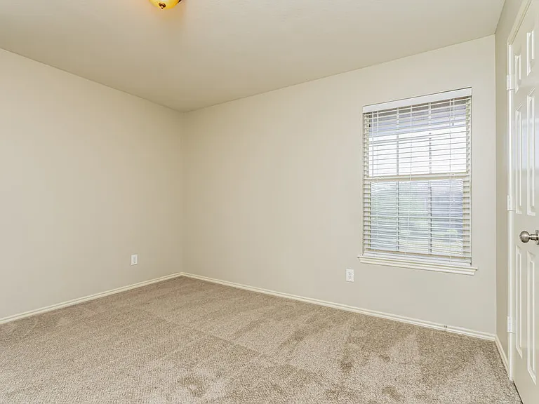 1253 Spring Water Dr — Photo 14
