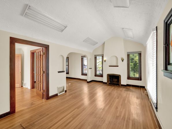 2079 E 3300 S, Salt Lake City, UT 84109