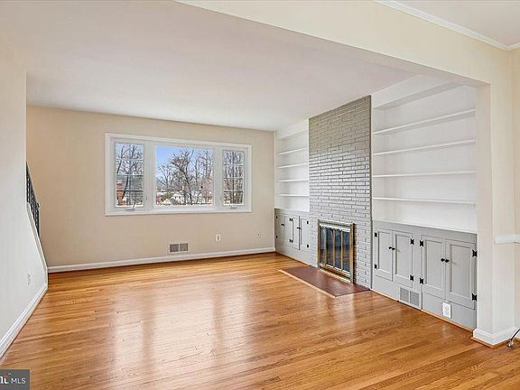2nd image of 1909 Forest Dale Dr