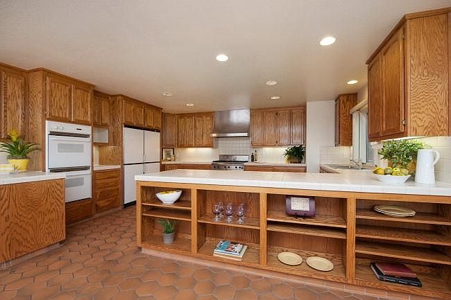 2nd image of 166 Beechwood Dr