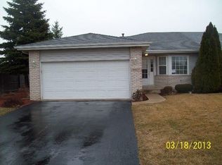 9807 Prairie Ave, Highland, IN 46322