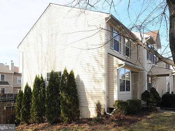 3rd image of 5664 White Dove Ln