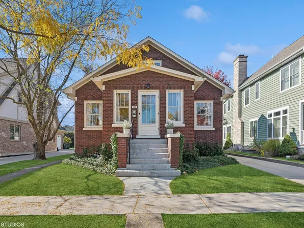 226 S Dunton Ave, Arlington Heights, IL 60005