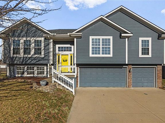 4th image of 2109 NW Sweetgum Ct