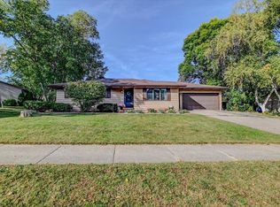 785 Scott St, Oregon, WI 53575