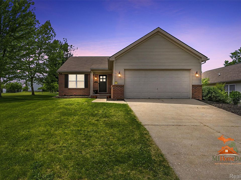 1st image of 1501 Vanderbilt Dr