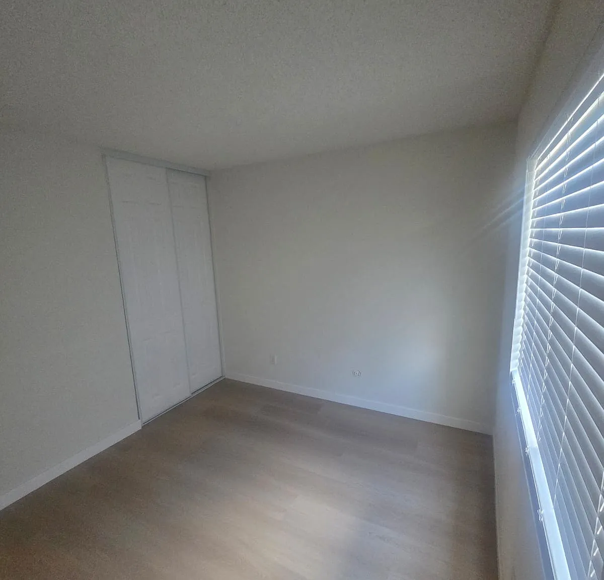 2 bed, 878 sqft, $2,900 — Photo 4