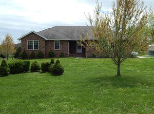 300 Same Place Rd, Clever, MO 65631