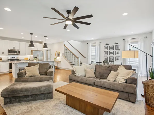 722 Flint Ridge Dr, Whites Creek, TN 37189