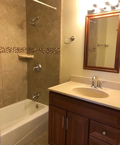 9572 Cornwall Dr — Photo 6
