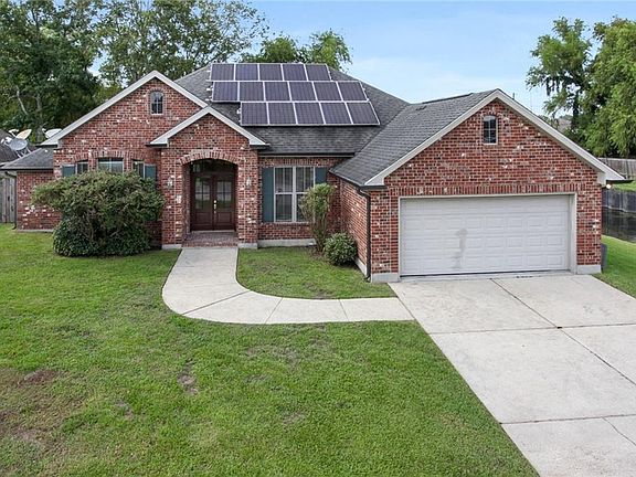 2nd image of 200 Stanton Hall Dr