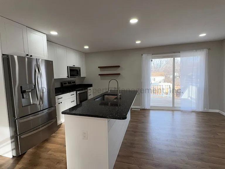 3040 Garland Ter — Photo 6