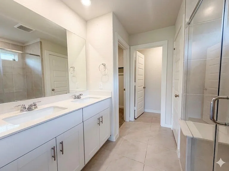 5549 Madden Ln — Photo 9