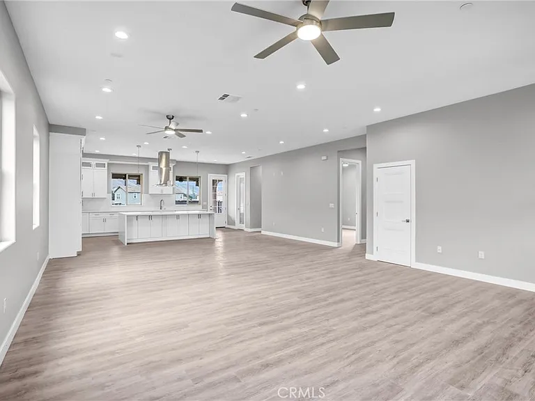 8058 Galena St — Photo 4