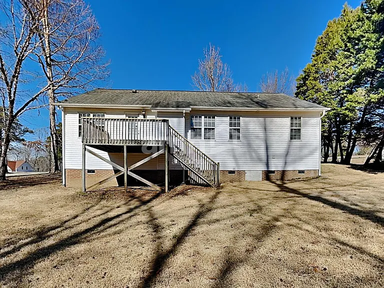 135 Kentucky Derby Dr — Photo 18