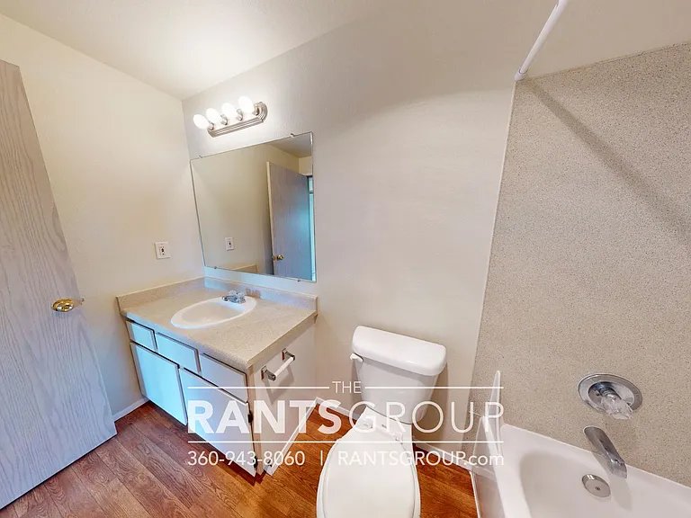 Yelm Creek Apartments — Photo 49