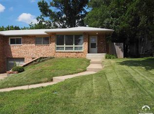2137 SW Van Buren St, Topeka, KS 66611