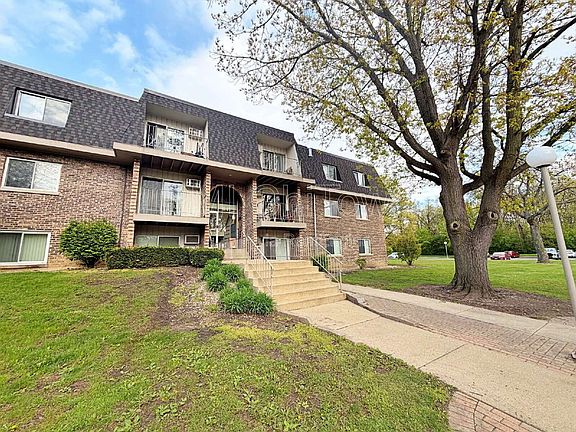 2nd image of 841 Blossom Ln APT 203