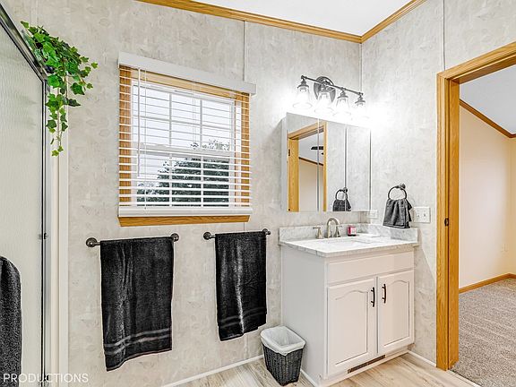 5th image of 10906 W Turnberry Dr
