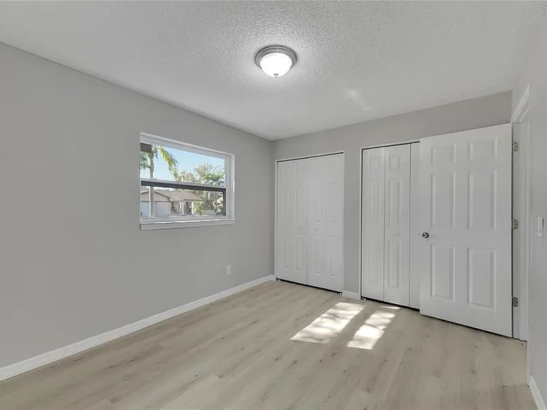 527 Fox Run Trl — Photo 37
