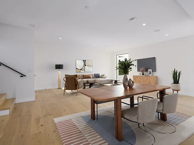 741 N Gramercy Pl — Photo 7