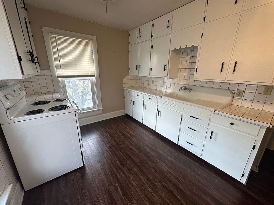 1st image of 436 W Corning Ave #2