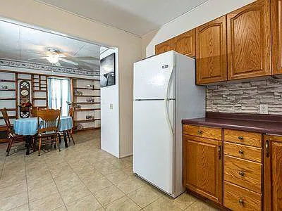 1789 University Ave — Photo 14