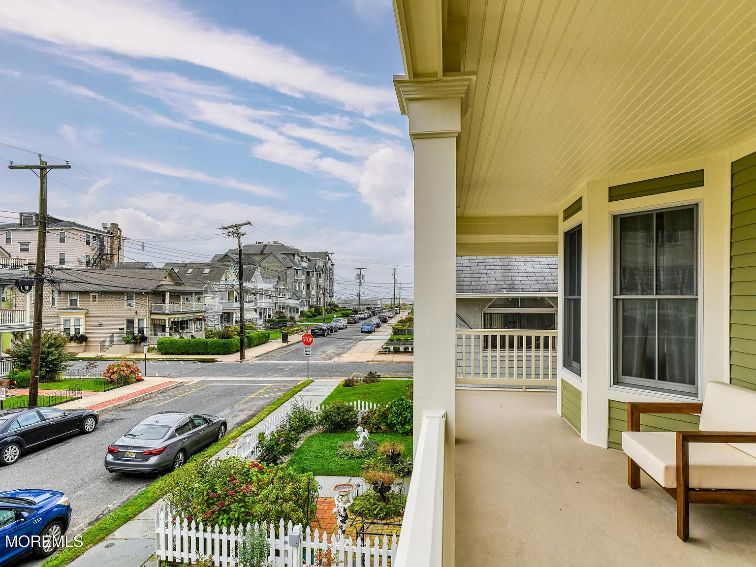 2 bed, 1986 sqft, $2,500 — Photo 2