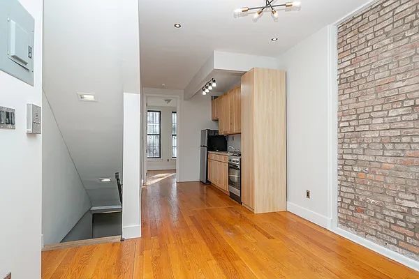 Rented by Simply Brooklyn Realty Inc | media 9
