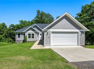 92 Witherby Dr, Bella Vista, AR 72714